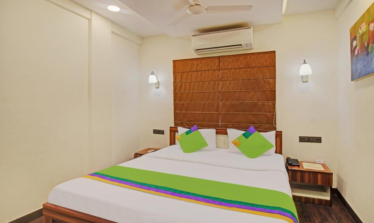 Treebo The Boss Hotel Raipur  Exterior photo